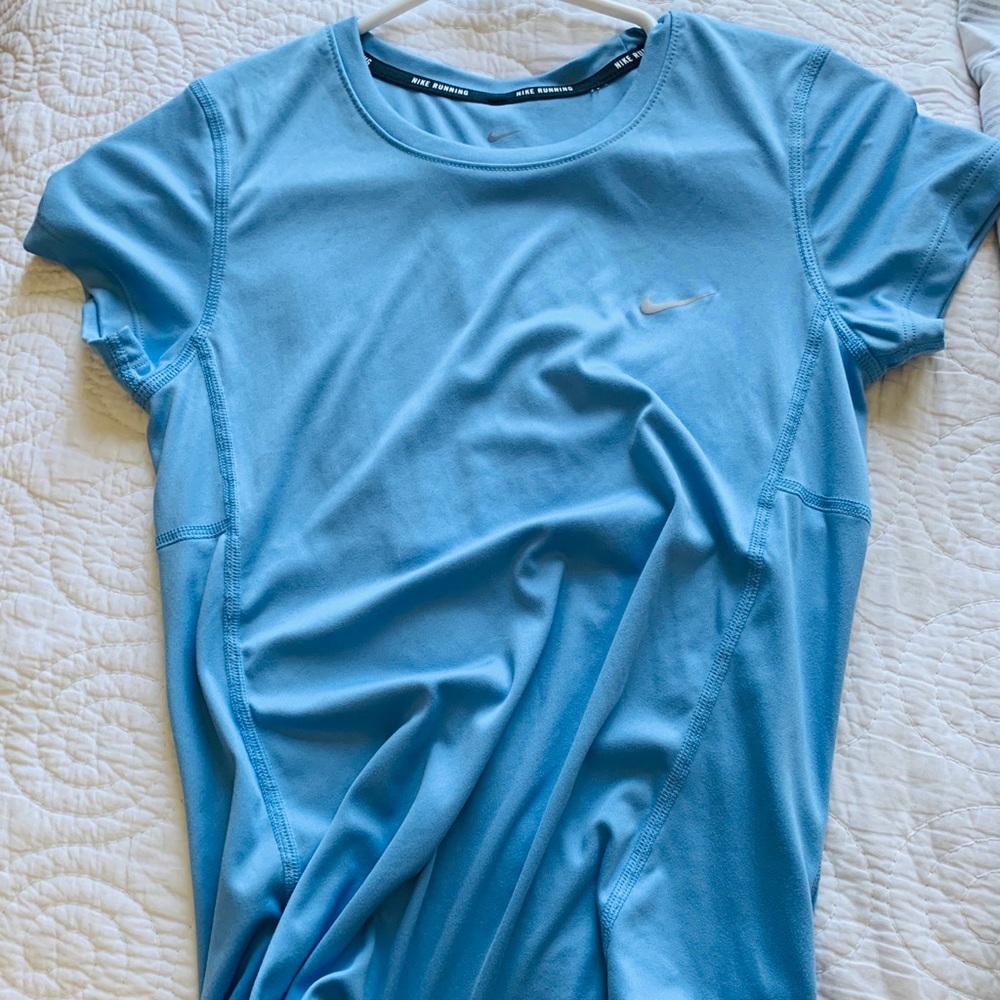 Nike running fit
